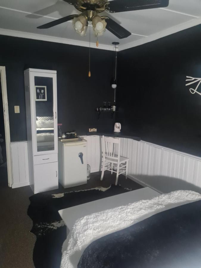 Prosper Stud Guest House Робертсон Экстерьер фото