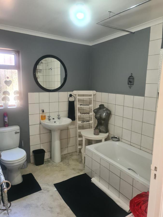 Prosper Stud Guest House Робертсон Экстерьер фото