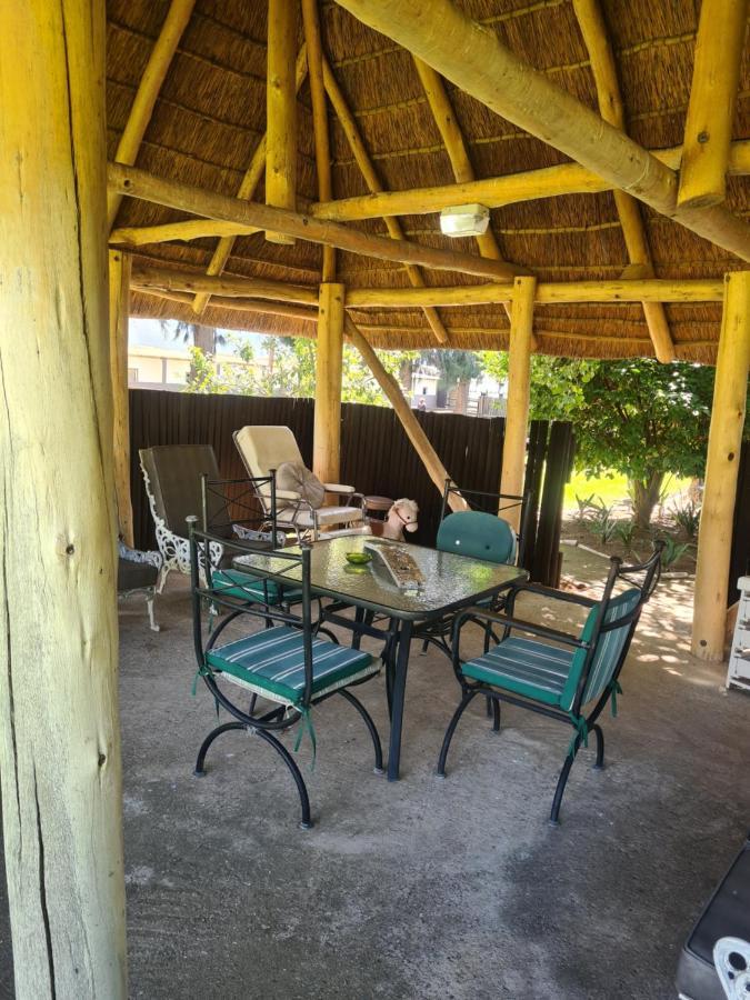 Prosper Stud Guest House Робертсон Экстерьер фото
